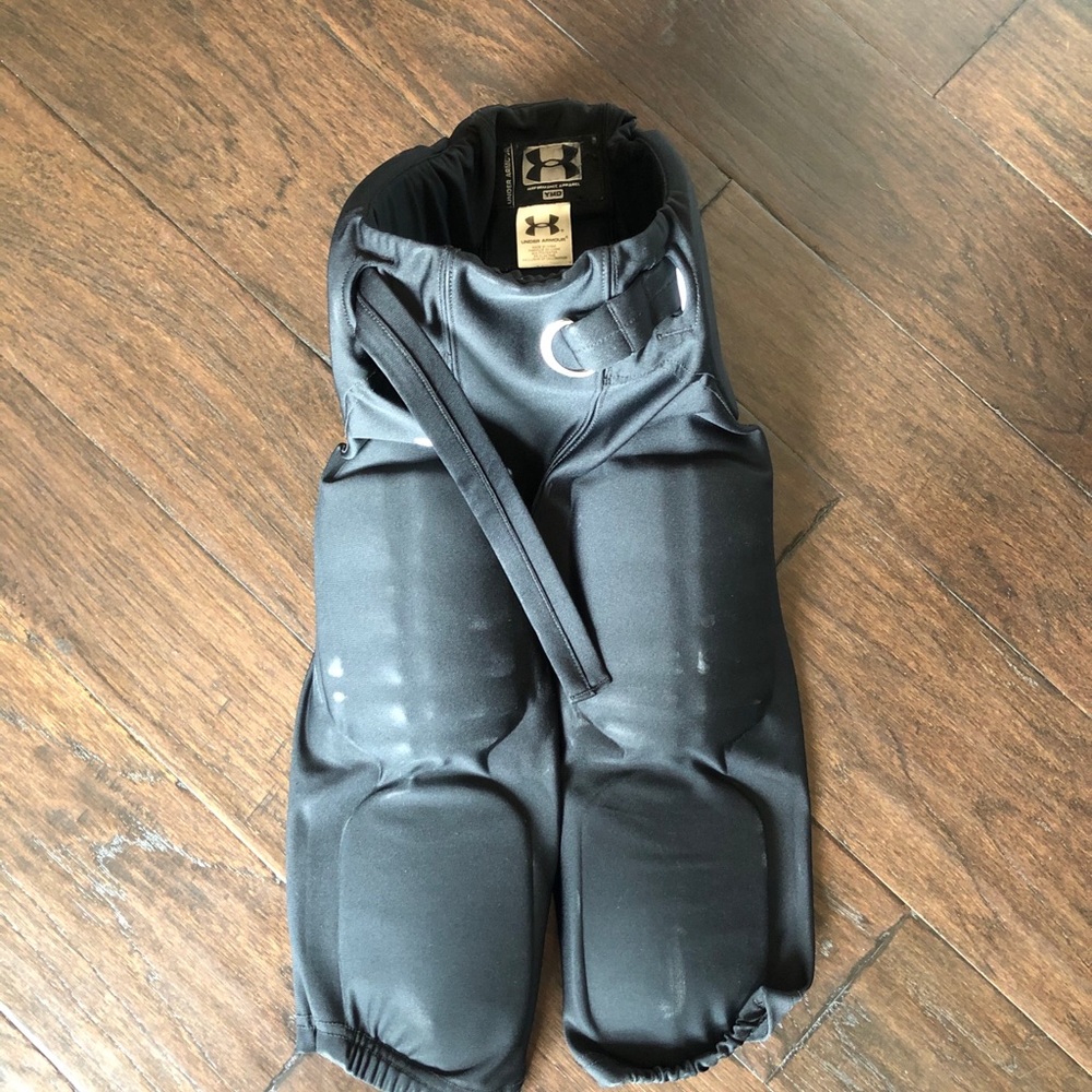 Under Armour Youth integrated football pants